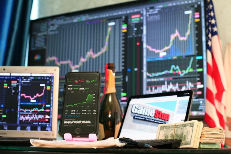 Trading Surge: Experts Predict Major Market Shifts Before Year-End!