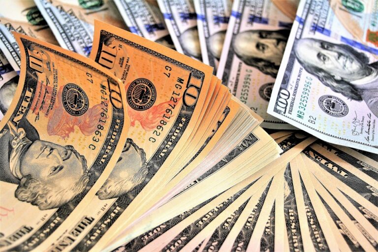 Record Low Interest Rates: Is Now the Time to Refinance Your Loan?