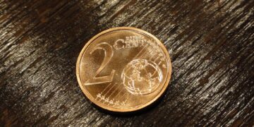 Experts Warn: Rising Inflation Could Slash Your Investment Returns in 2023